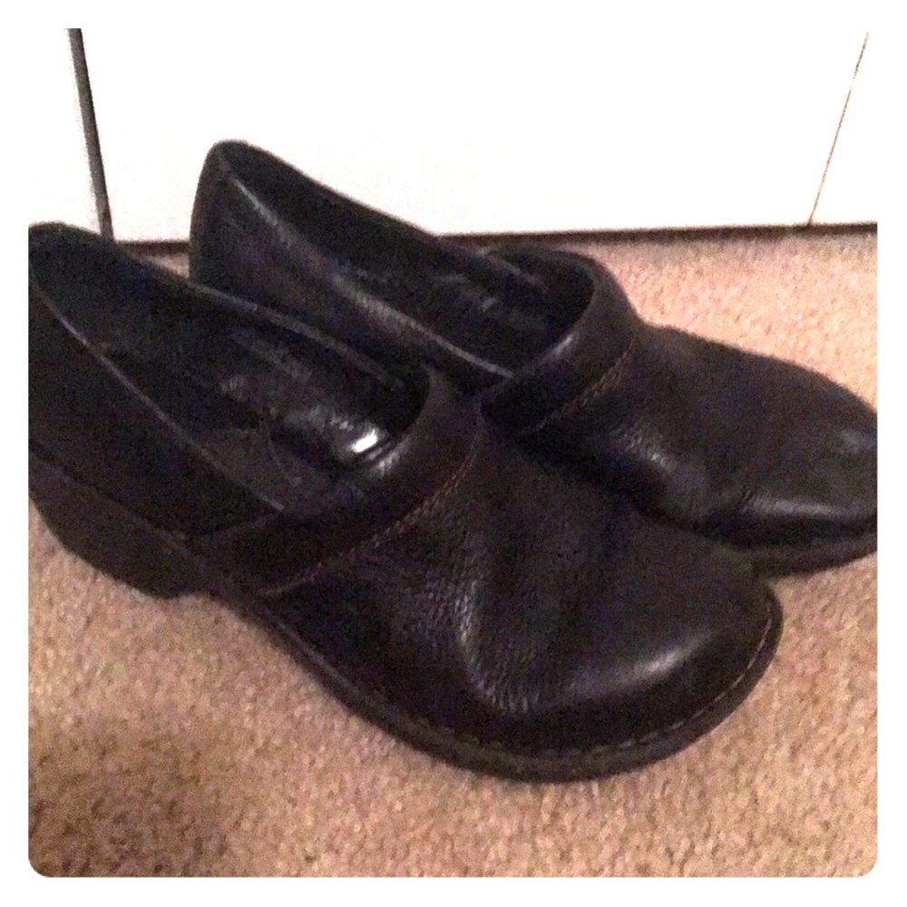 Born clogs